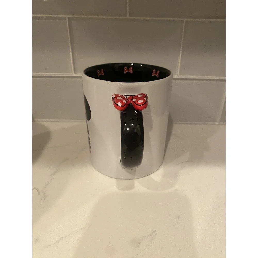 Disney Parks Minnie Polka Dot Bow On Handle coffee mug